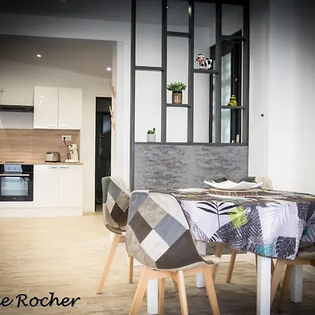 Le Rocher Semesterbostad *