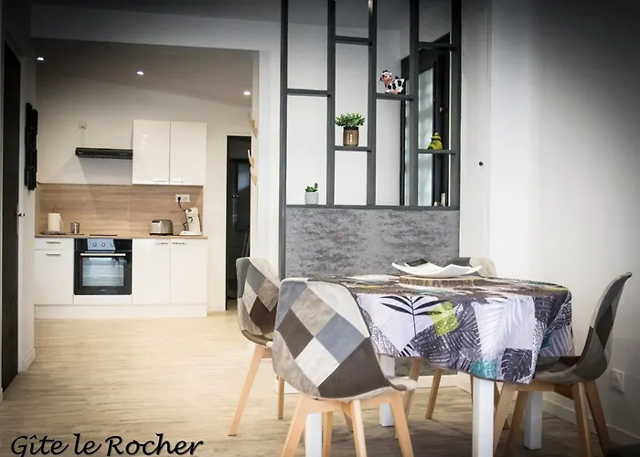 Le Rocher Casa de Férias *